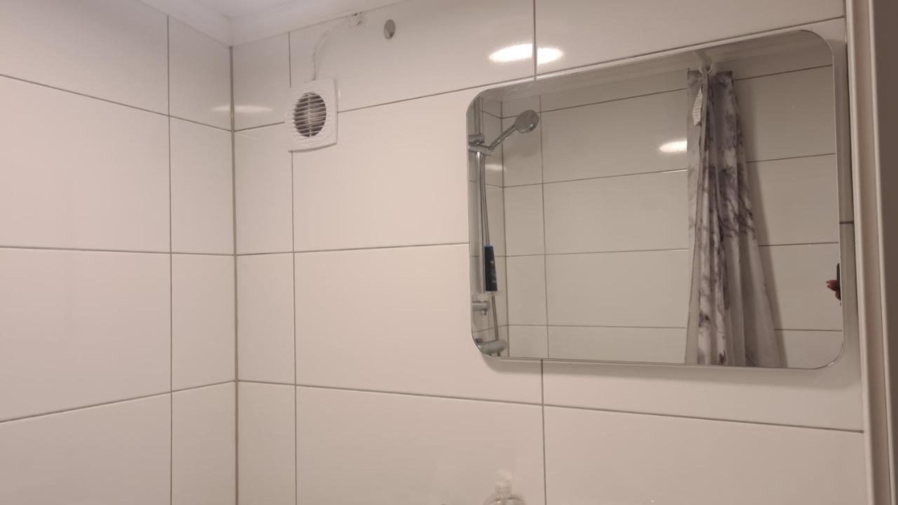 Apartment Laegenhet Naera Centrum