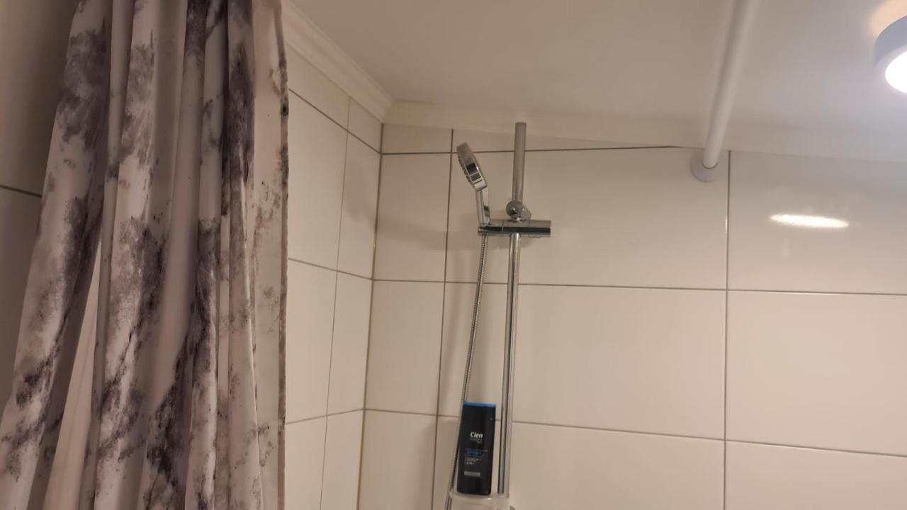 Laegenhet Naera Centrum Apartment